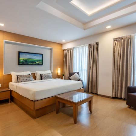 Gcc North Side Hotel Mira-Bhayandar Buitenkant foto