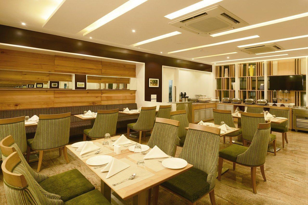 Gcc North Side Hotel Mira-Bhayandar Buitenkant foto