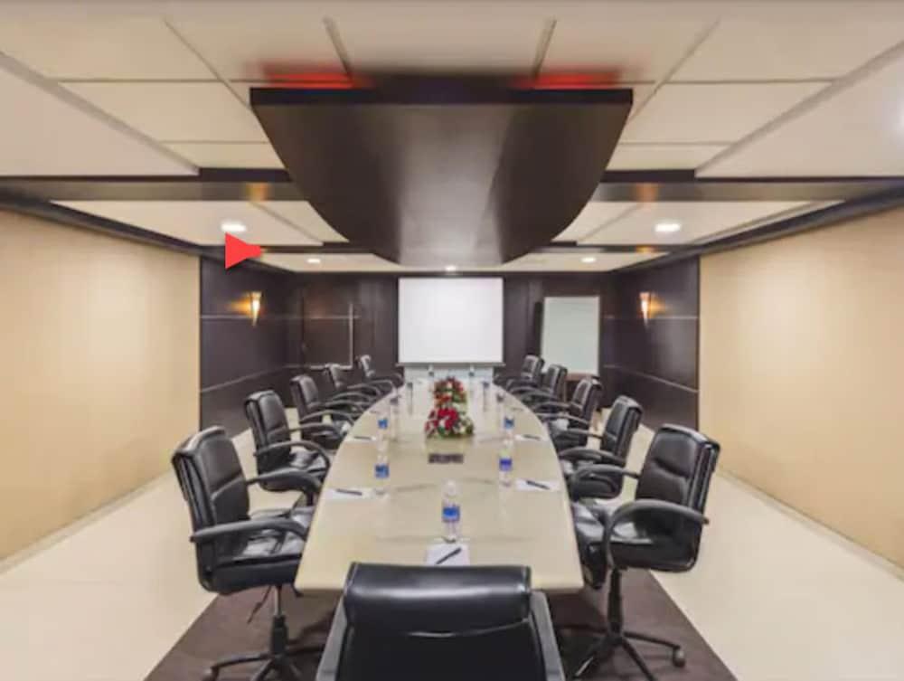 Gcc North Side Hotel Mira-Bhayandar Buitenkant foto