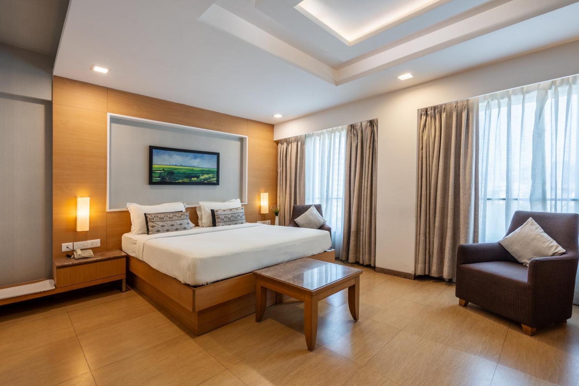 Gcc North Side Hotel Mira-Bhayandar Buitenkant foto
