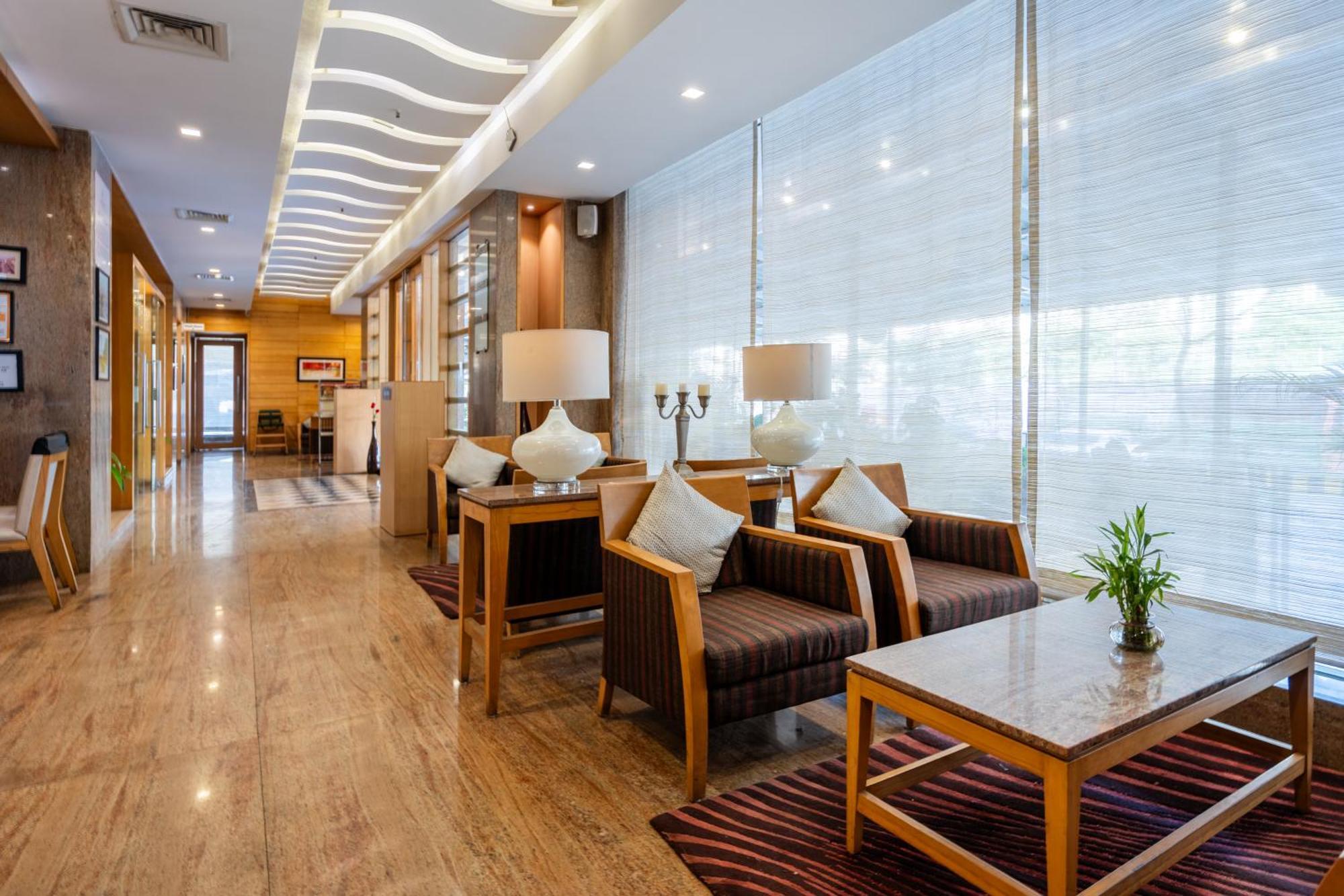 Gcc North Side Hotel Mira-Bhayandar Buitenkant foto
